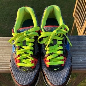 NIKE Airmax Kid’s Size 5